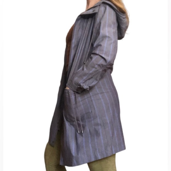 LIGHT Stripe Trench 🌧 - Picture 3 of 5